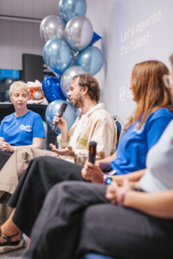 SheFi Debiutuje w Warszawie: "Napiszmy Zasady na Nowo" w Świecie Web3 8 | SheFi Debiutuje w Warszawie: "Napiszmy Zasady na Nowo" w Świecie Web3